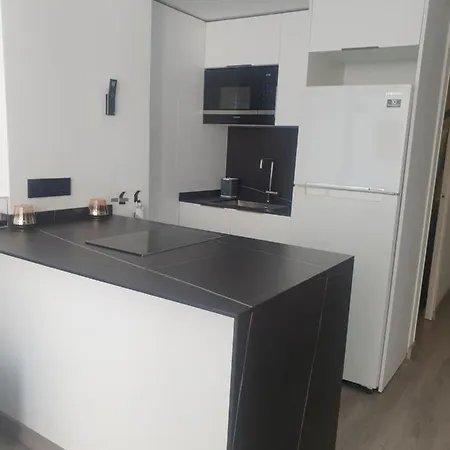 Moderno Sobre El Mar Apartman