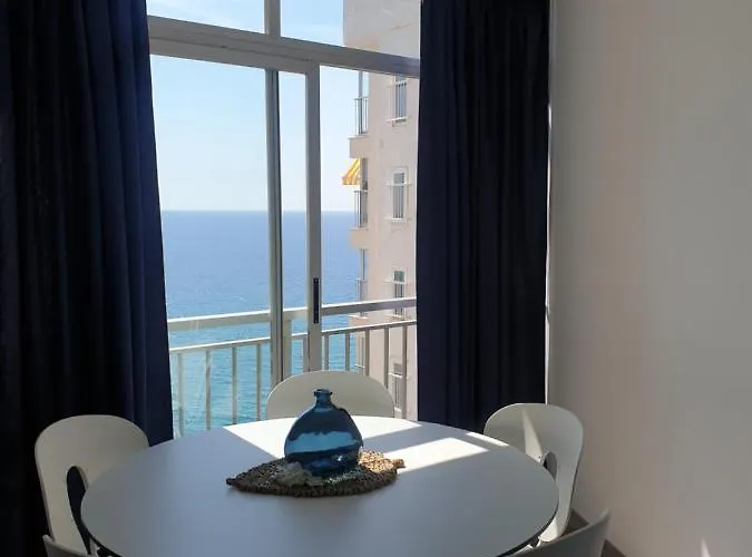 Moderno Sobre El Mar *