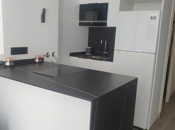 Moderno Sobre El Mar Apartment